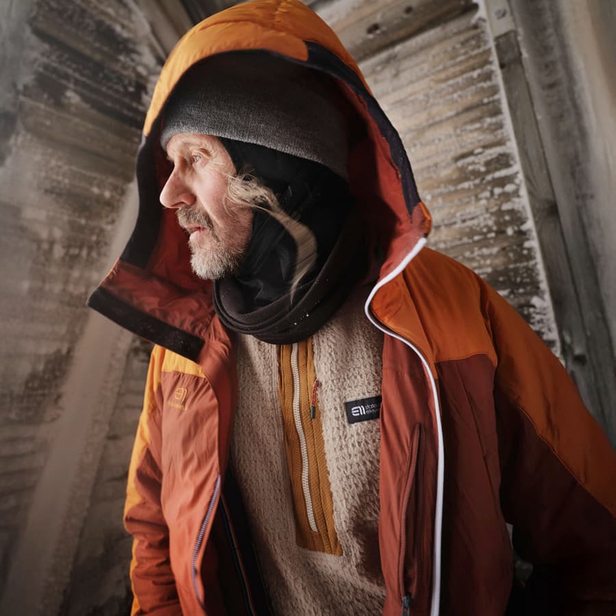 737_4e21a2e6ef-m-bec-vertical-hood-dpa-square