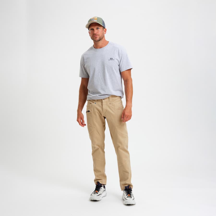 771_d070d1a14b-260-22005-2-square