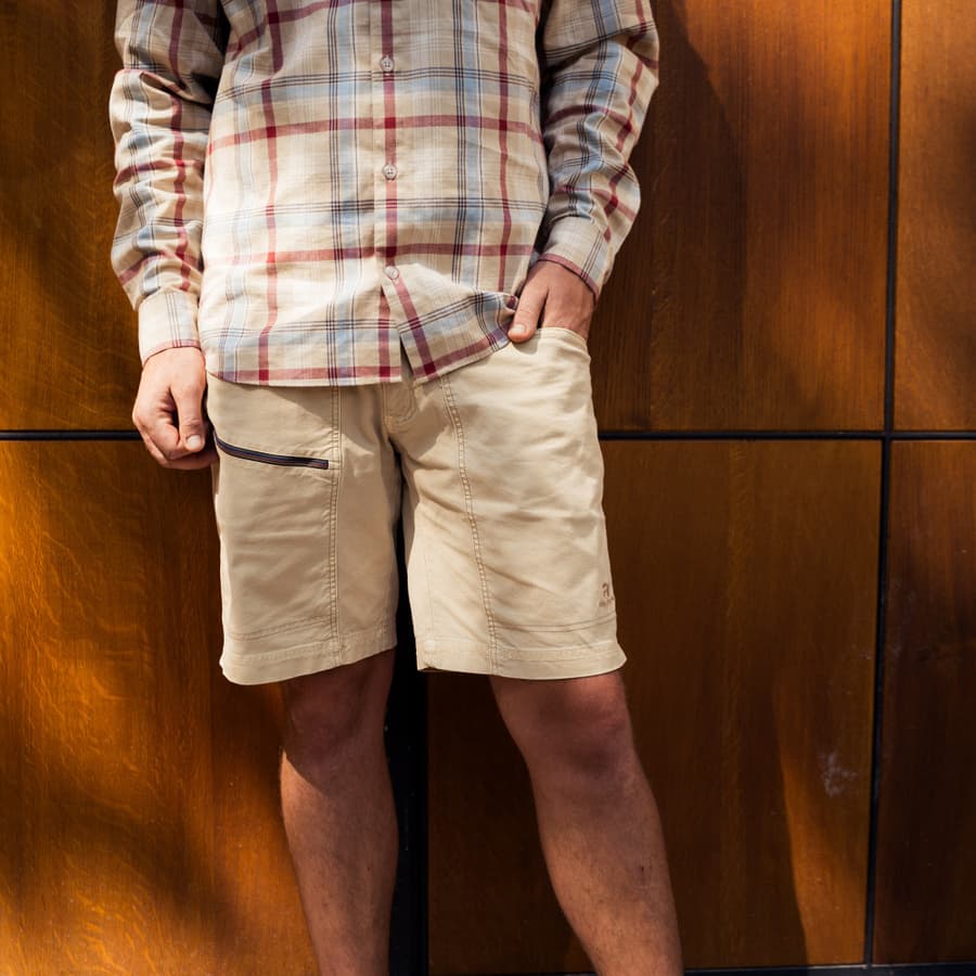 970_e5b2de0c22-simongehr_elevenate-634-square